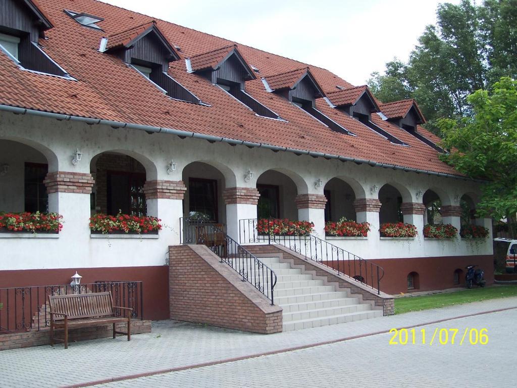 Bajor Panzió Kecskemét Exterior foto